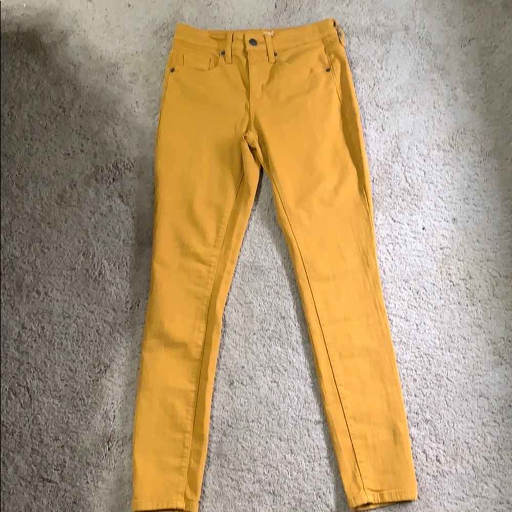 Yellow/Gold Skinny Jeans